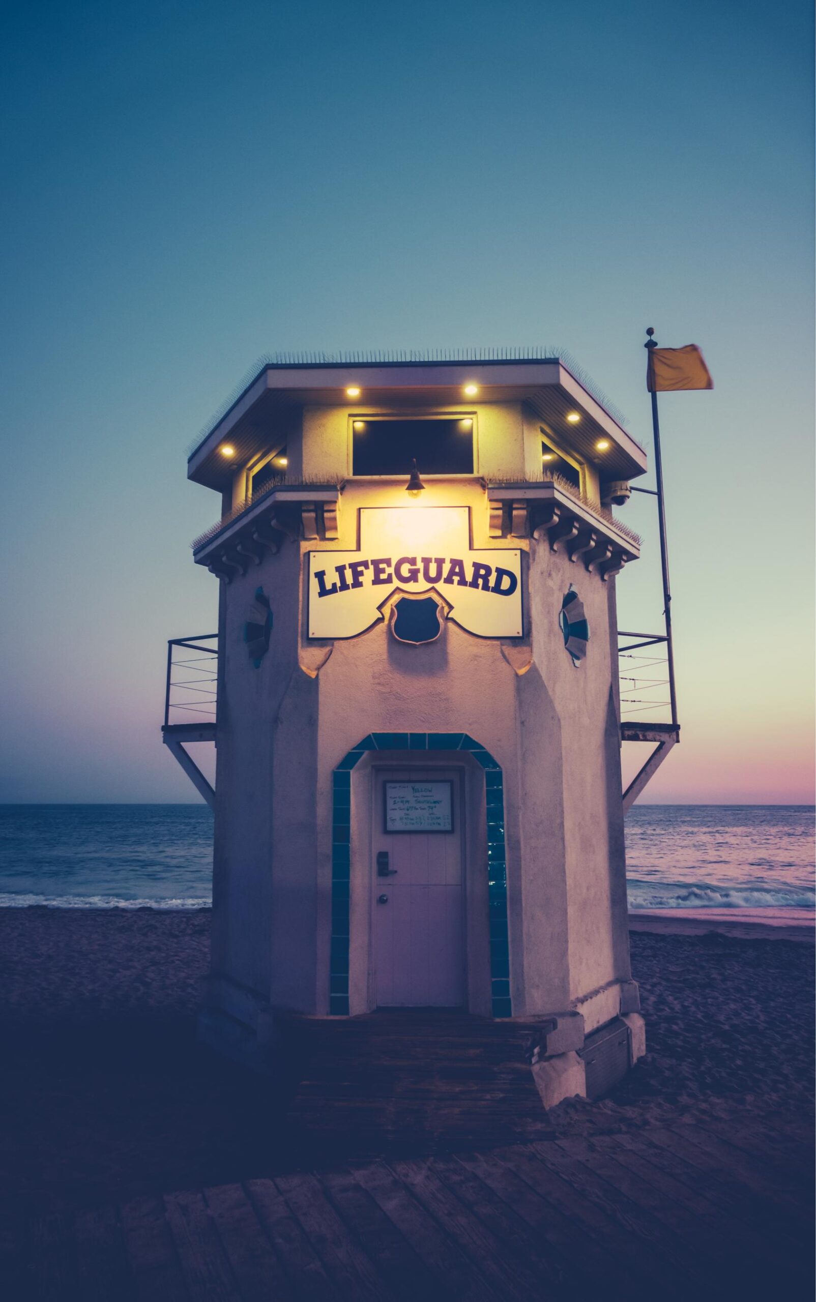 vintage-lifeguard-station-2025-01-15-14-15-16-utc (1) vintage-lifeguard-station-2025-01-15-14-15-16-utc (1)